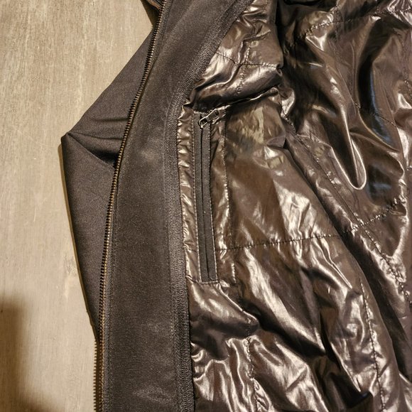 Tumi Heavy-Duty All-Weather Jacket - Picture 10 of 15